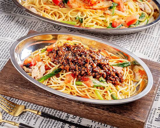咖哩肉醬義大利炒麵