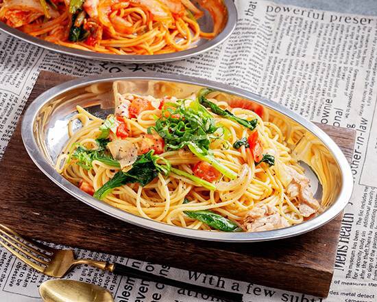 綠紫蘇番茄義大利炒麵